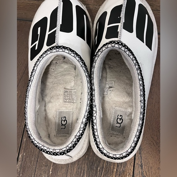 UGG White Leather Tasman Slippers Mens size 9 - Picture 9 of 10